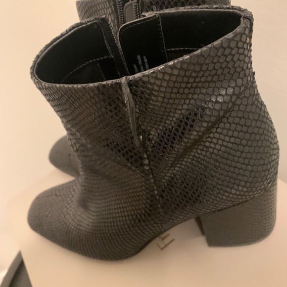 Size 11 Ankle Boots Franco Sarto - Picture 7 of 10